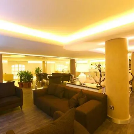 Hotel Monaco 4*