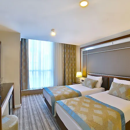 Monaco Hotel 4*