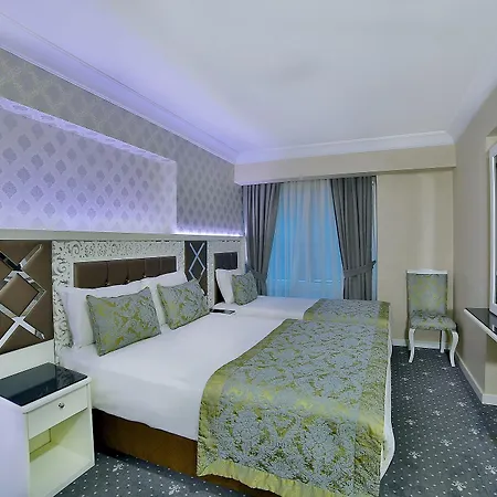Monaco Hotel 3*
