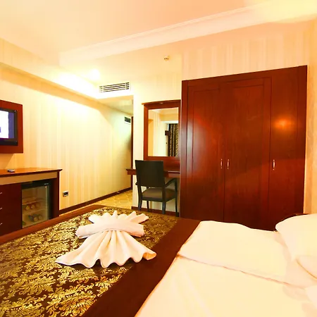 Monaco Hotel 4*
