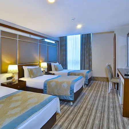 Monaco 4*